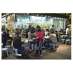 night hong kong dai pai dong stall  photo stock