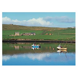 Houton Bay - Small fishing boats and farm house boat  photo 